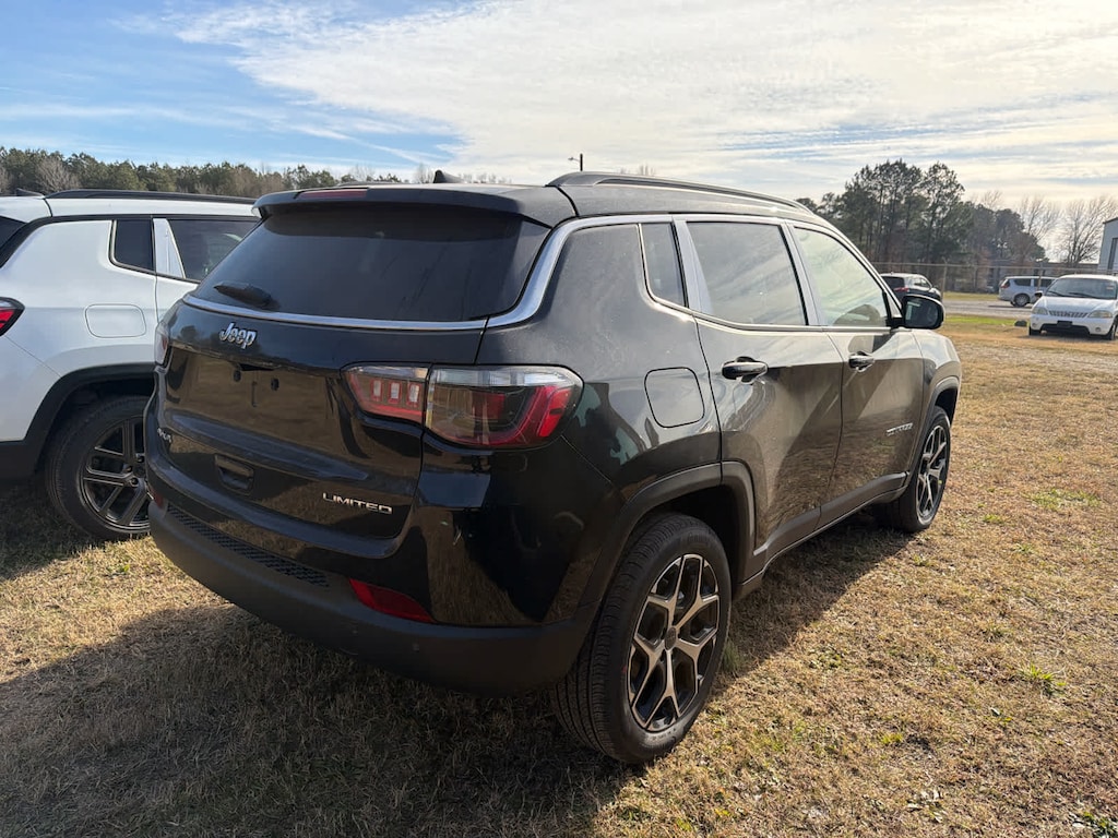 New 2026 Jeep Compass LIMITED 4X4 Sport Utility