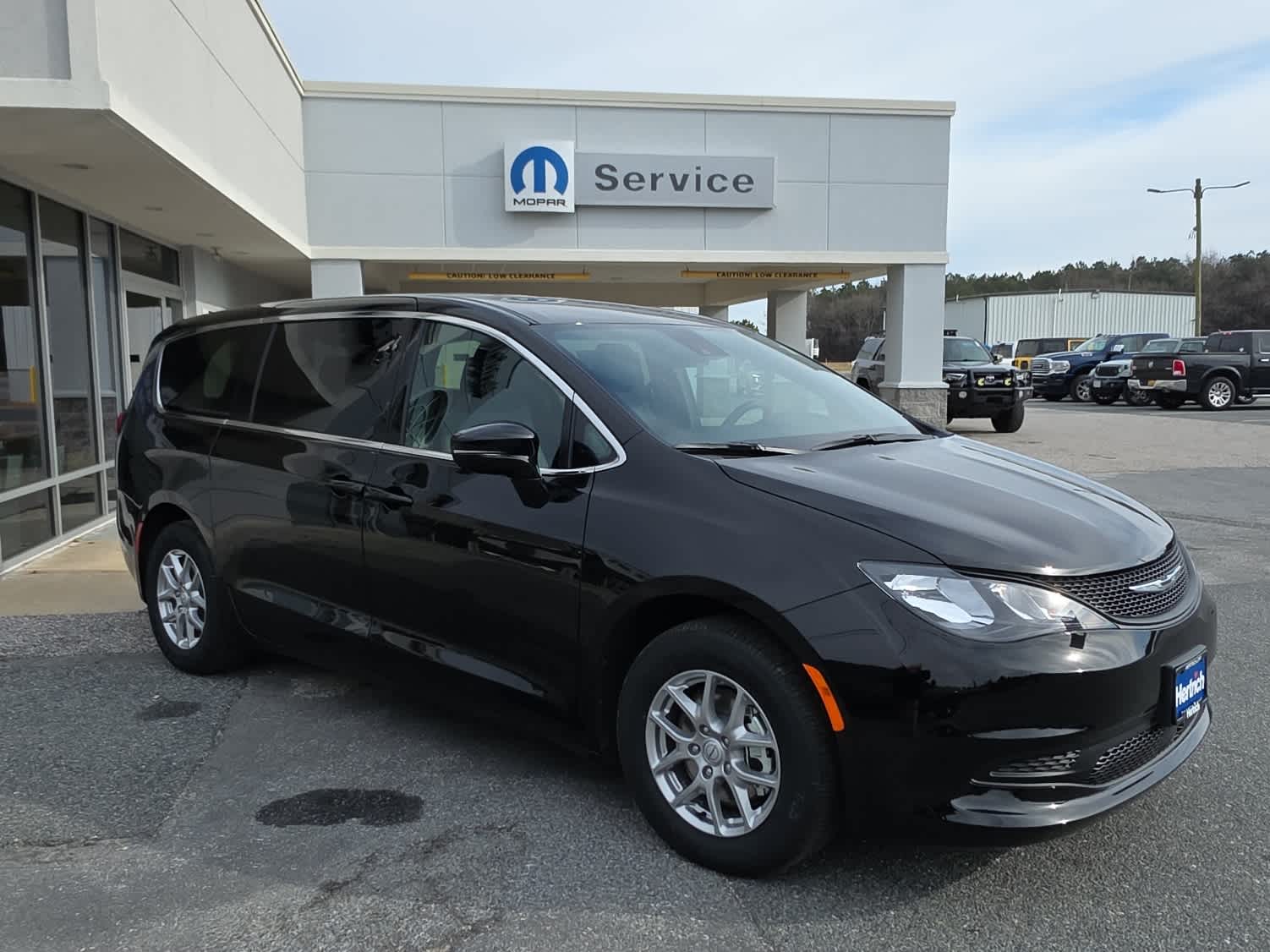 2026 Chrysler Voyager LX's photo