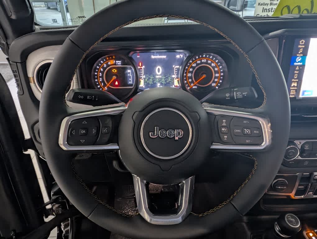 2025 Jeep Wrangler 4-Door Sahara - Photo 30