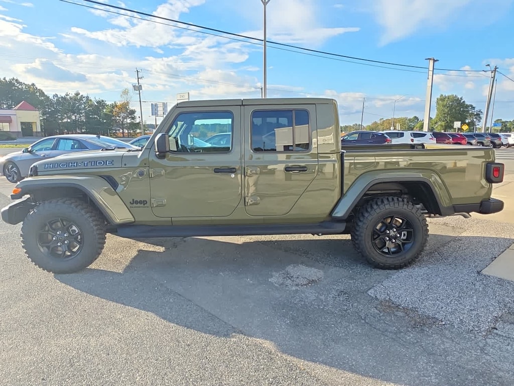 New 2025 Jeep Gladiator HIGH TIDE 4X4 Pickup
