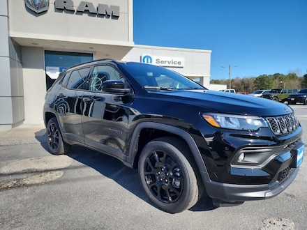 2025 Jeep Compass LATITUDE 4X4 Sport Utility