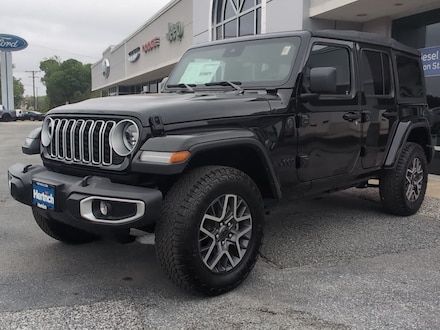 2025 Jeep Wrangler 4-DOOR SAHARA Sport Utility