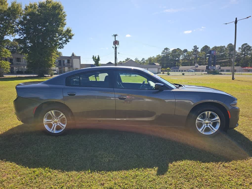 2023 Dodge Charger SXT photo 2