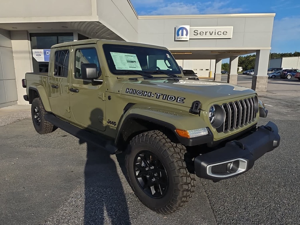 New 2025 Jeep Gladiator HIGH TIDE 4X4 Pickup