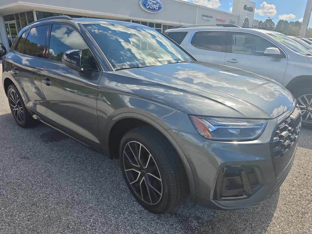 2023 Audi SQ5 Premium Plus photo 3