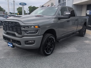 2026 Ram 2500 BLACK EXPRESS CREW CAB 4X4 8' BOX Pickup