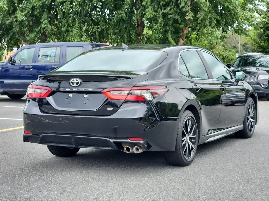 2024 Toyota Camry SE photo 3