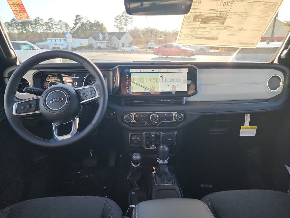 2025 Jeep Wrangler 4-Door Sahara - Photo 29