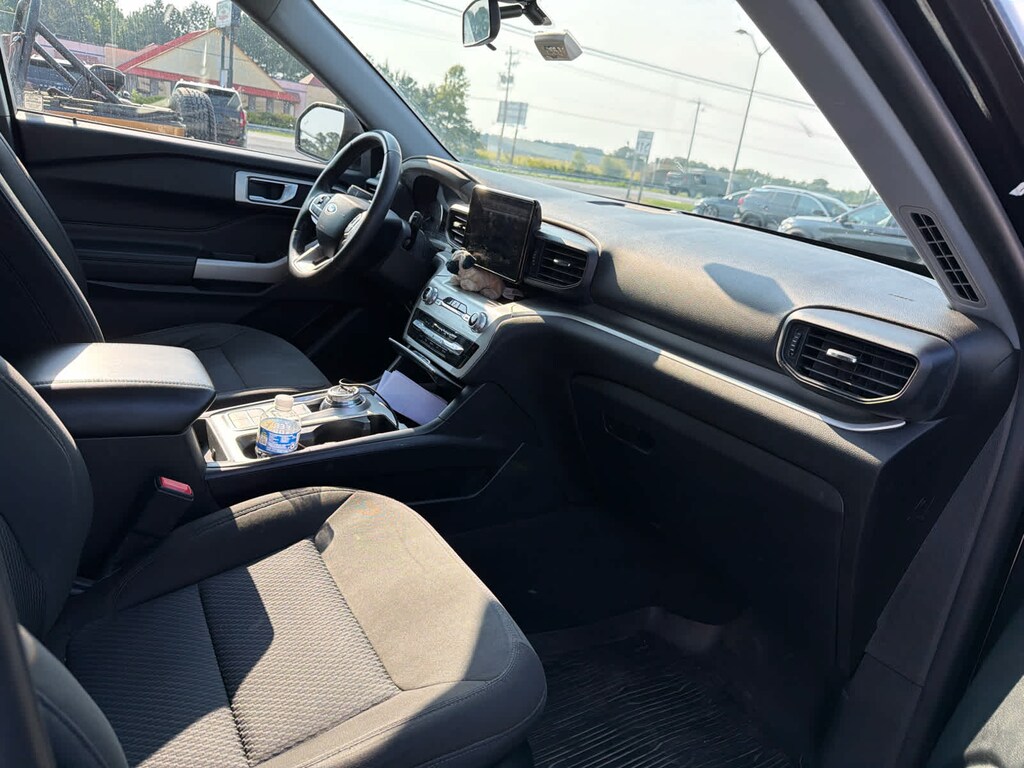 Used 2022 Ford Explorer XLT SUV