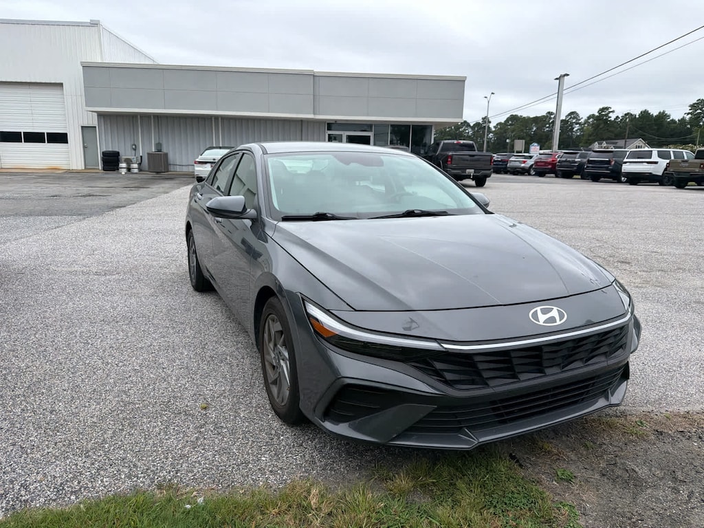 Used 2024 Hyundai Elantra SEL Sedan