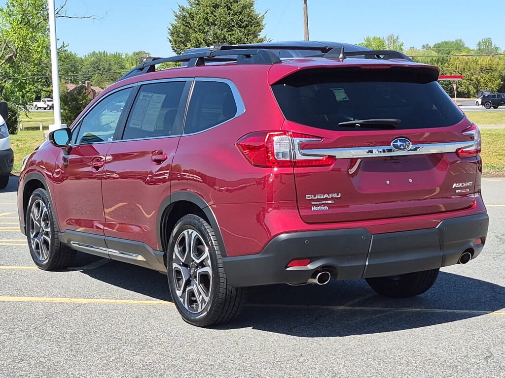 Used 2024 Subaru Ascent Limited 8-Passenger SUV