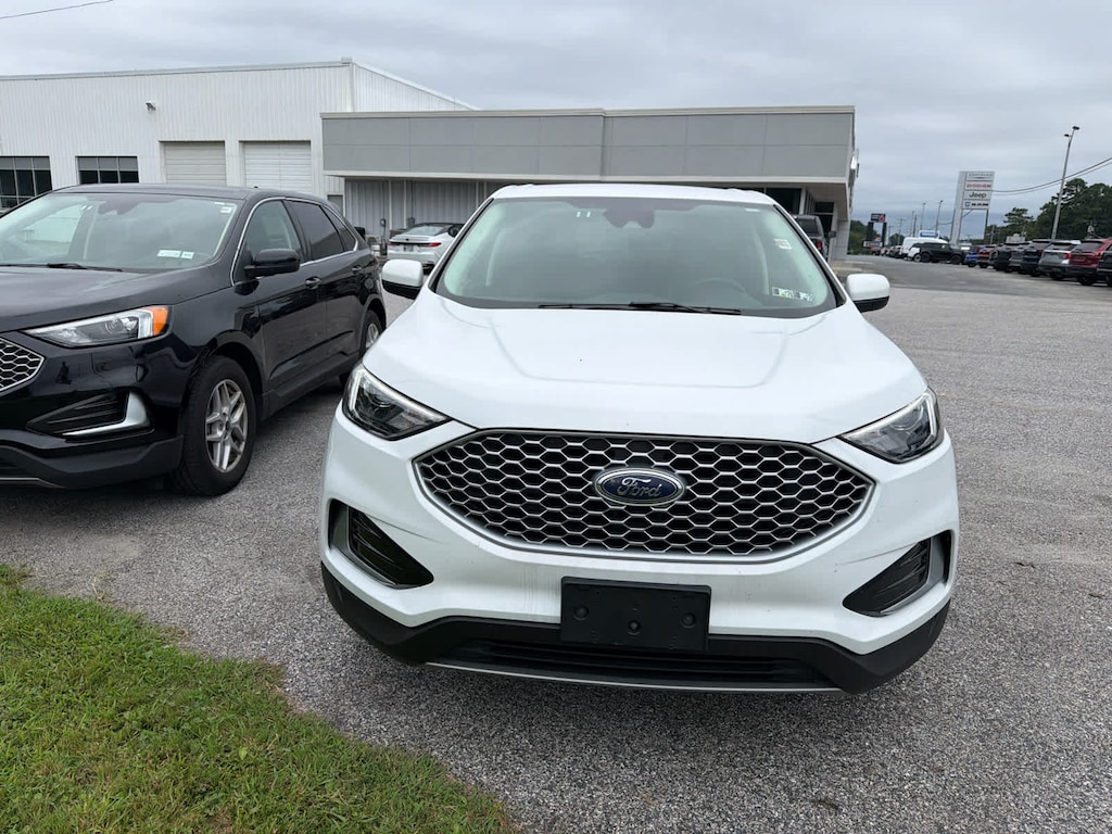 Used 2024 Ford Edge SUV