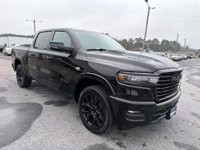 2026 Ram 1500 LARAMIE CREW CAB 4X4 5'7 BOX Pickup