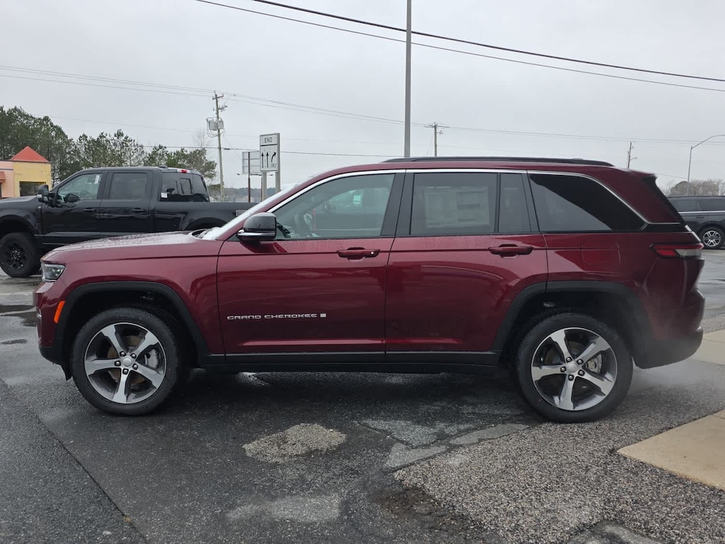 New 2025 Jeep Grand Cherokee LIMITED 4X4 Sport Utility