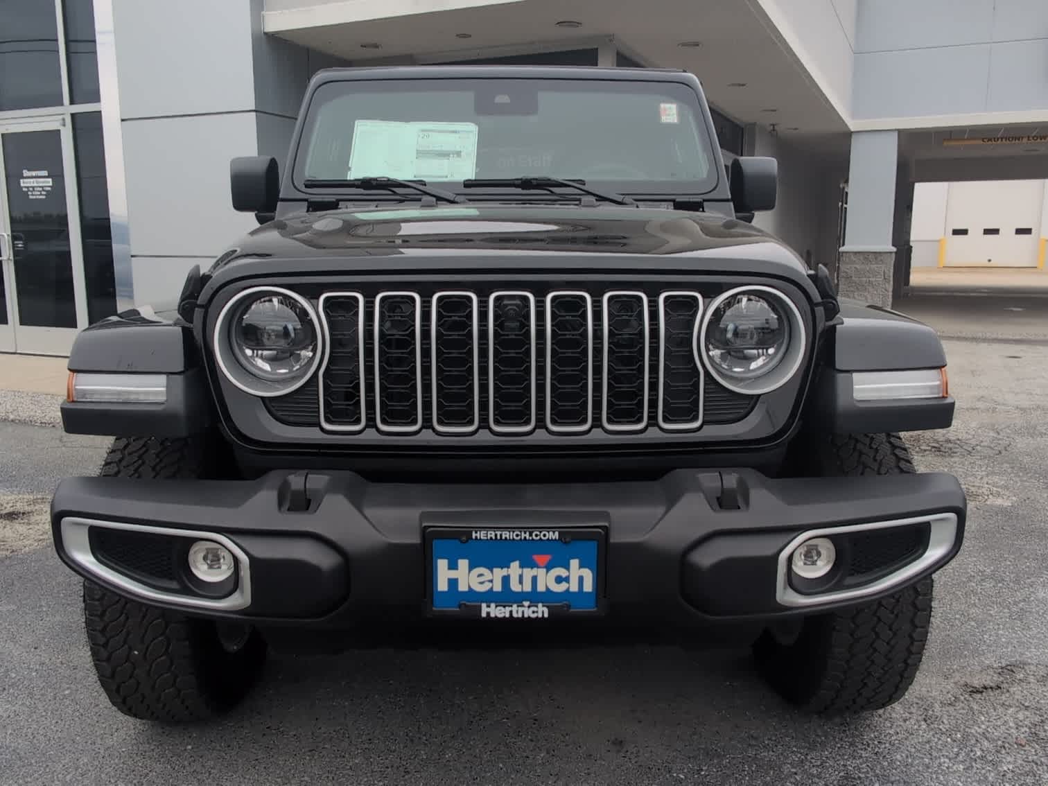 2025 Jeep Wrangler 4-Door Sahara - Photo 7