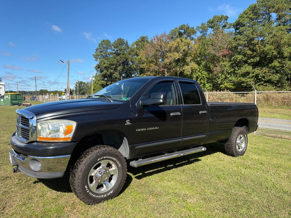 Used 2006 Dodge Ram 2500 SLT/TRX4 Off Road/Sport/Power Wagon Truck Quad Cab