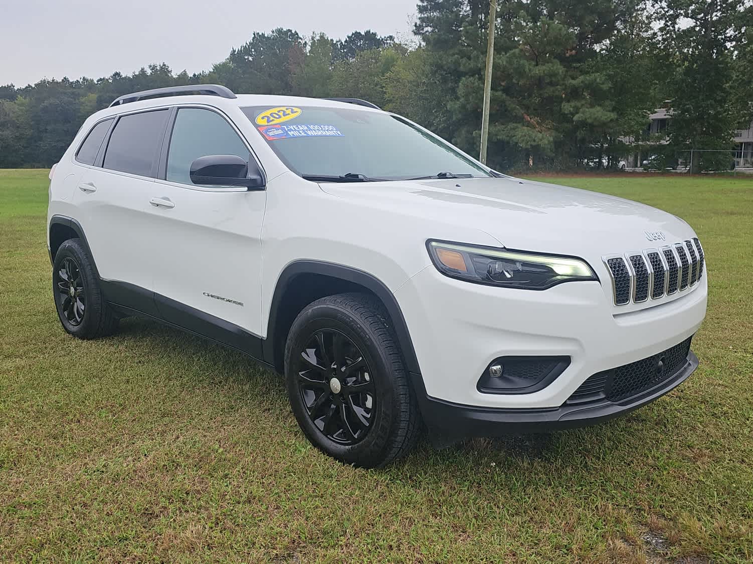 2022 Jeep Cherokee Latitude Lux photo 2