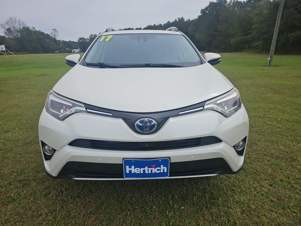 2017 Toyota RAV4 Hybrid Limited photo 2
