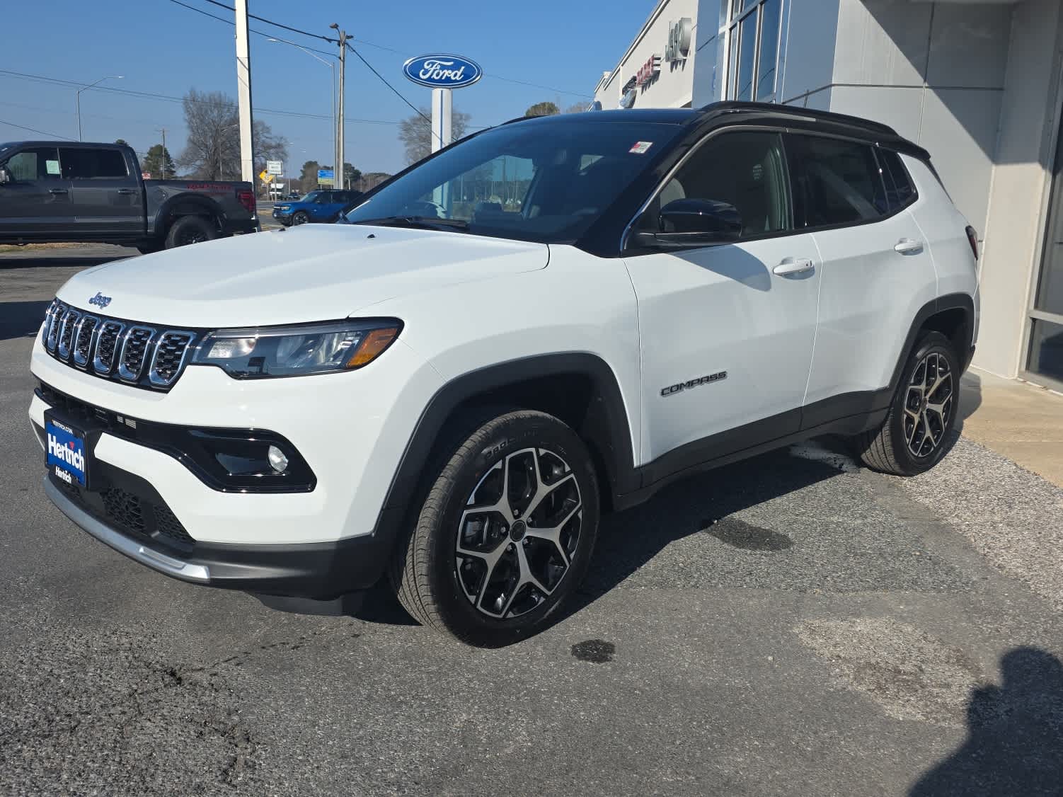 2026 Jeep Compass Limited's photo