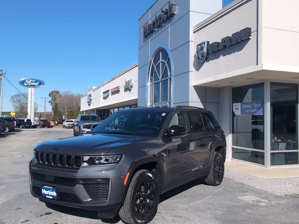 New 2026 Jeep Grand Cherokee ALTITUDE 4X4 Sport Utility