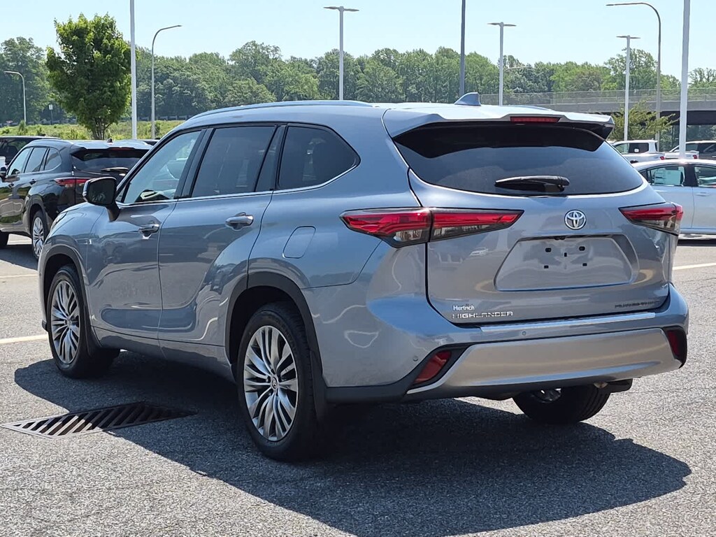 Used 2021 Toyota Highlander Platinum SUV