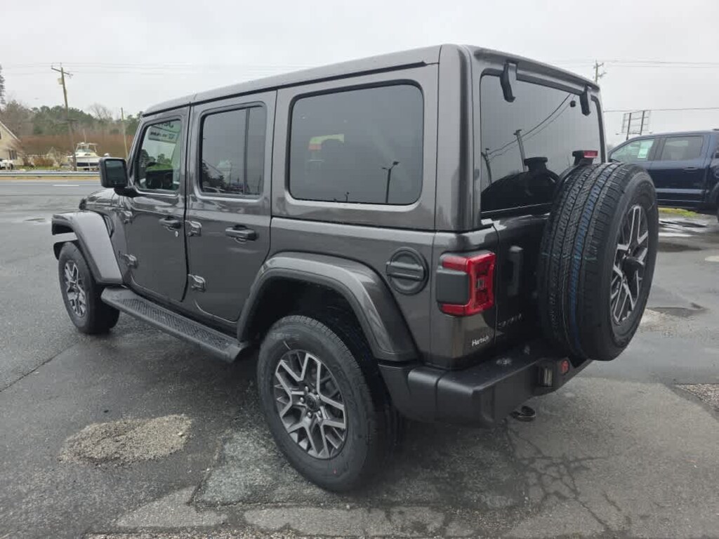 New 2026 Jeep Wrangler 4-DOOR SAHARA Sport Utility