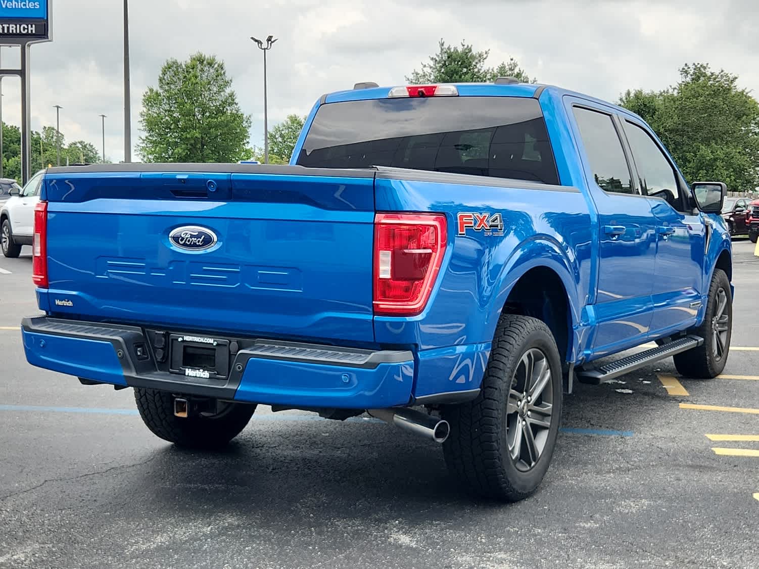 2021 Ford F-150 XLT photo 3