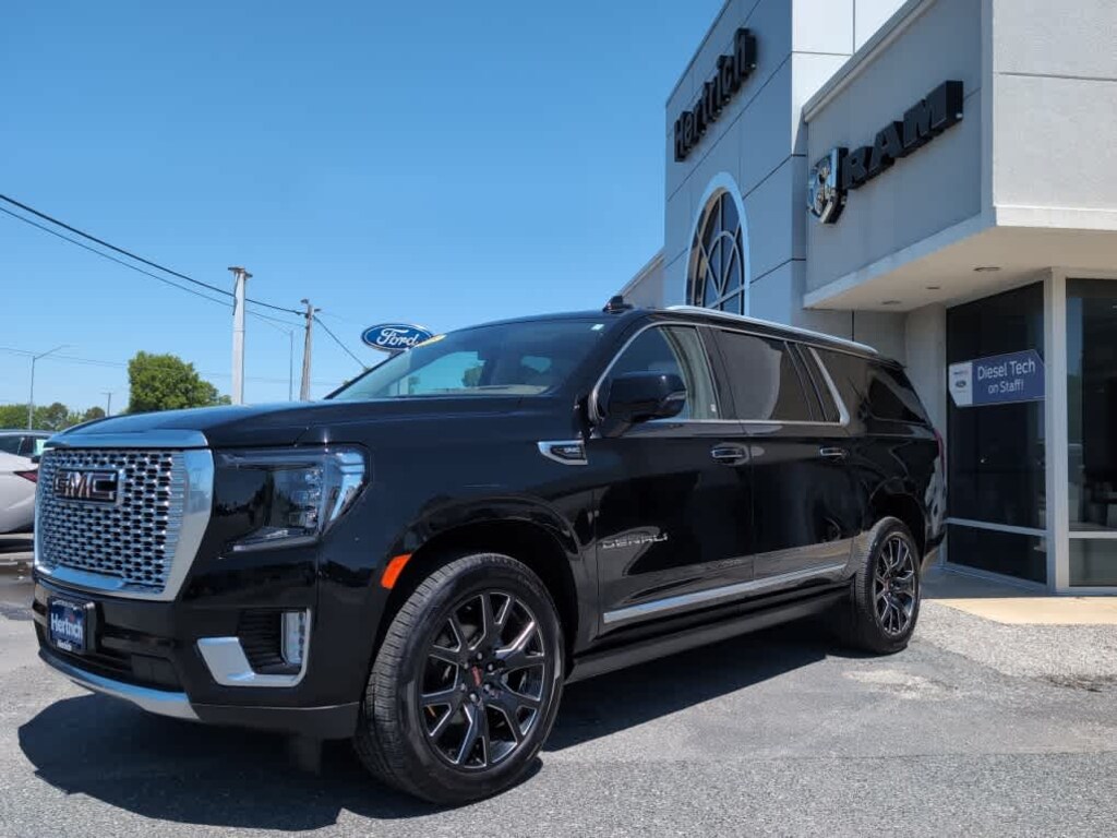 Used 2023 GMC Yukon XL Denali SUV