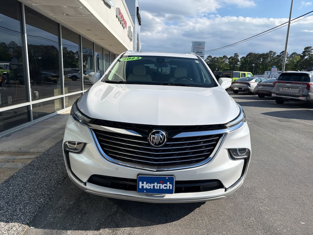 Used 2023 Buick Enclave Essence SUV