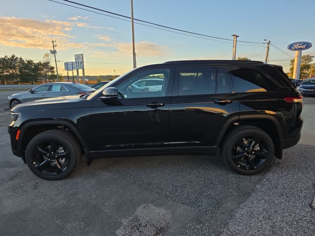 New 2025 Jeep Grand Cherokee ALTITUDE X 4X4 Sport Utility