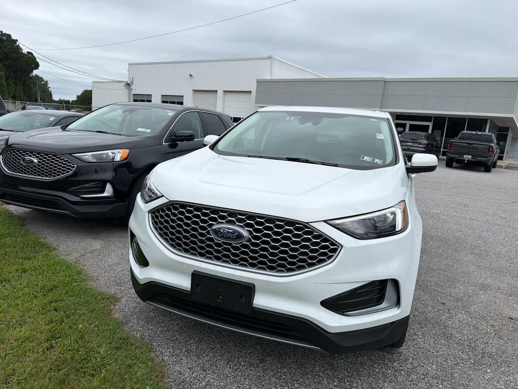 Used 2024 Ford Edge SUV