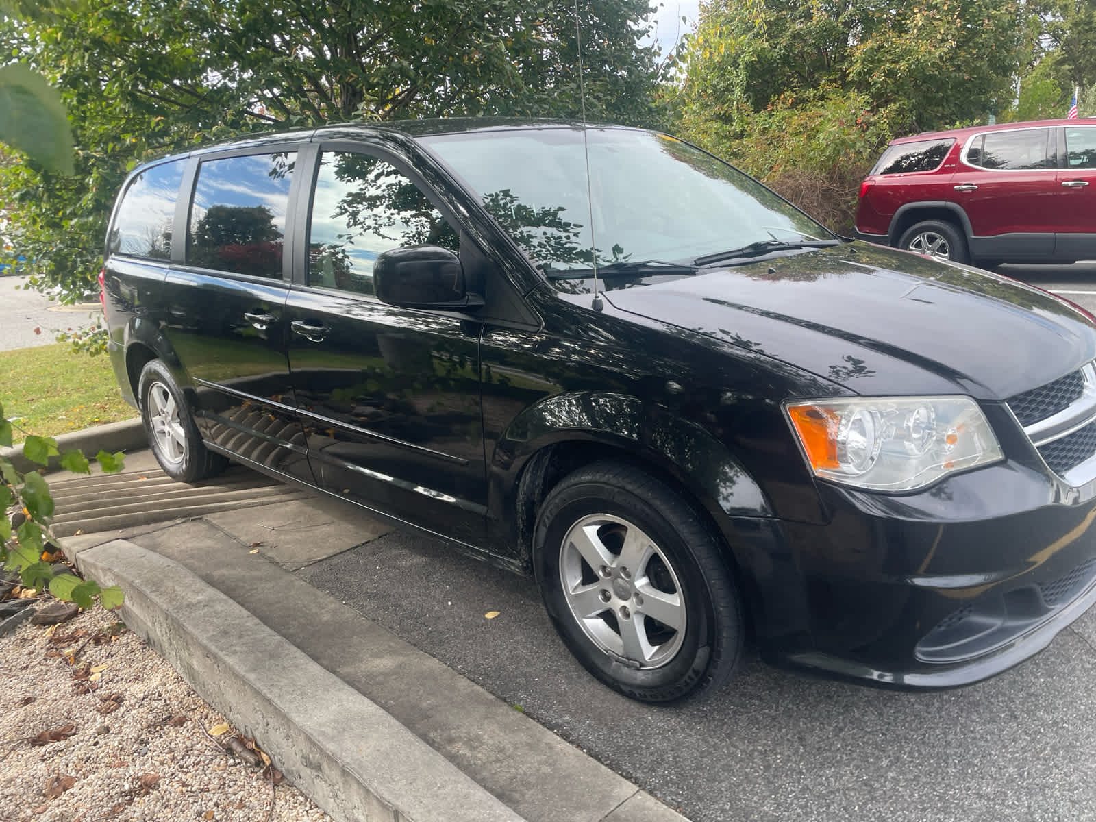 2011 Dodge Grand Caravan Mainstreet photo 3