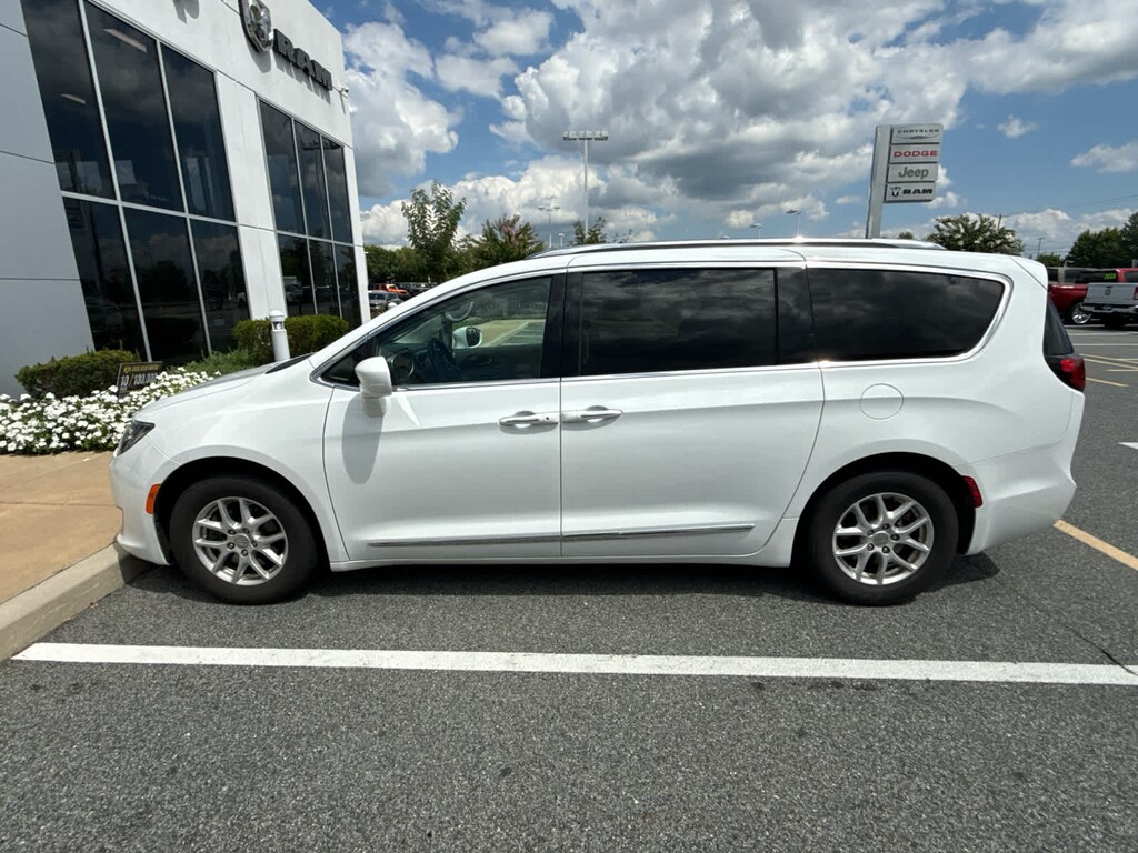 Used 2020 Chrysler Pacifica Touring L Van Passenger Van