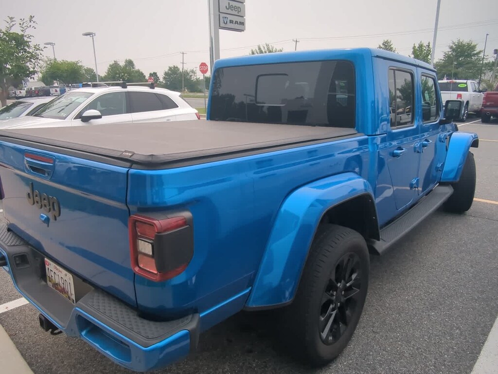 Used 2022 Jeep Gladiator High Altitude 4x4 Truck Crew Cab