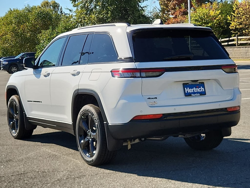 New 2025 Jeep Grand Cherokee Altitude X Sport Utility