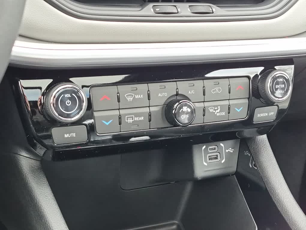 2026 Jeep Compass Limited - Photo 16