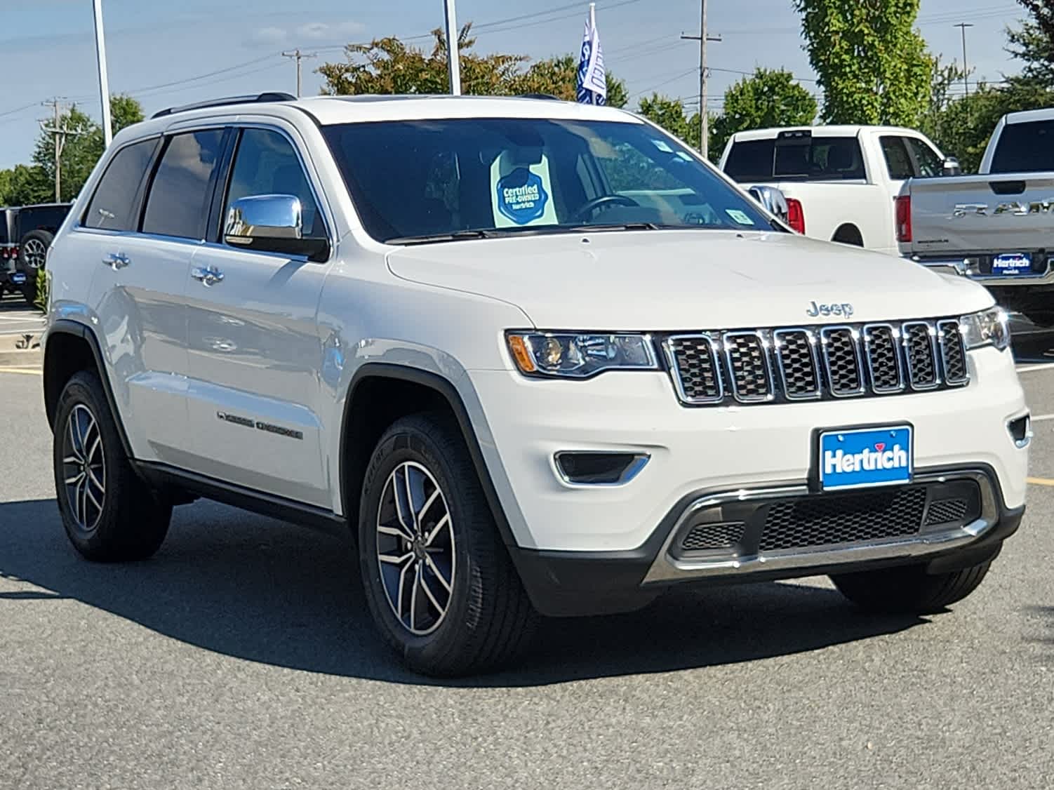 2022 Jeep Cherokee Limited photo 2