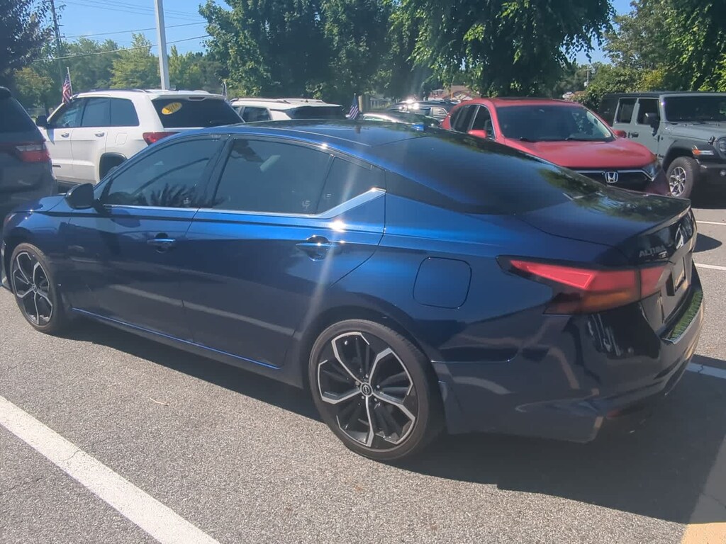 Used 2023 Nissan Altima 2.5 SR Sedan