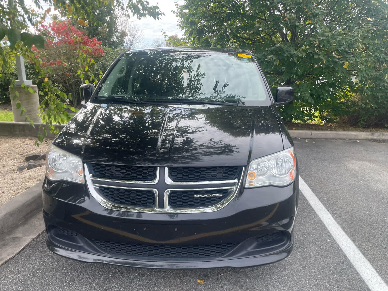 2011 Dodge Grand Caravan Mainstreet photo 2