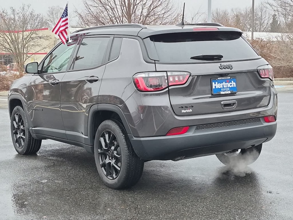 Used 2023 Jeep Compass Altitude SUV