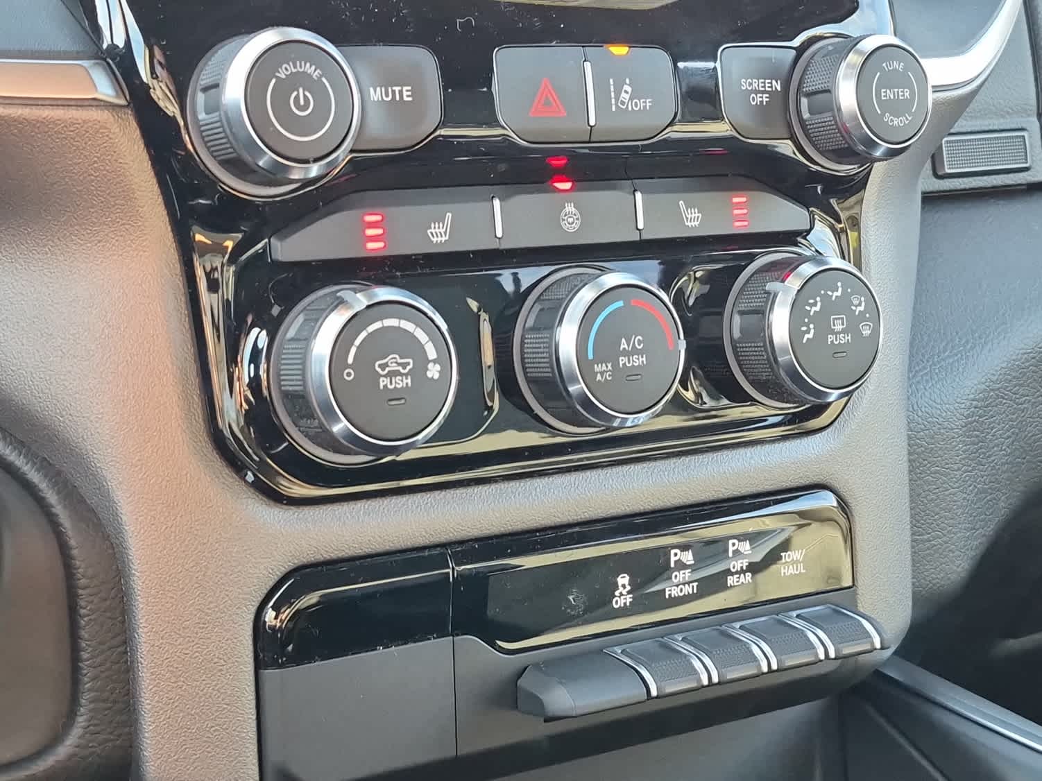 2026 RAM 1500 Big Horn/Lone Star - Photo 14