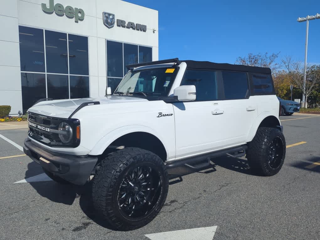 2022 Ford Bronco 4-Door Outer Banks's photo