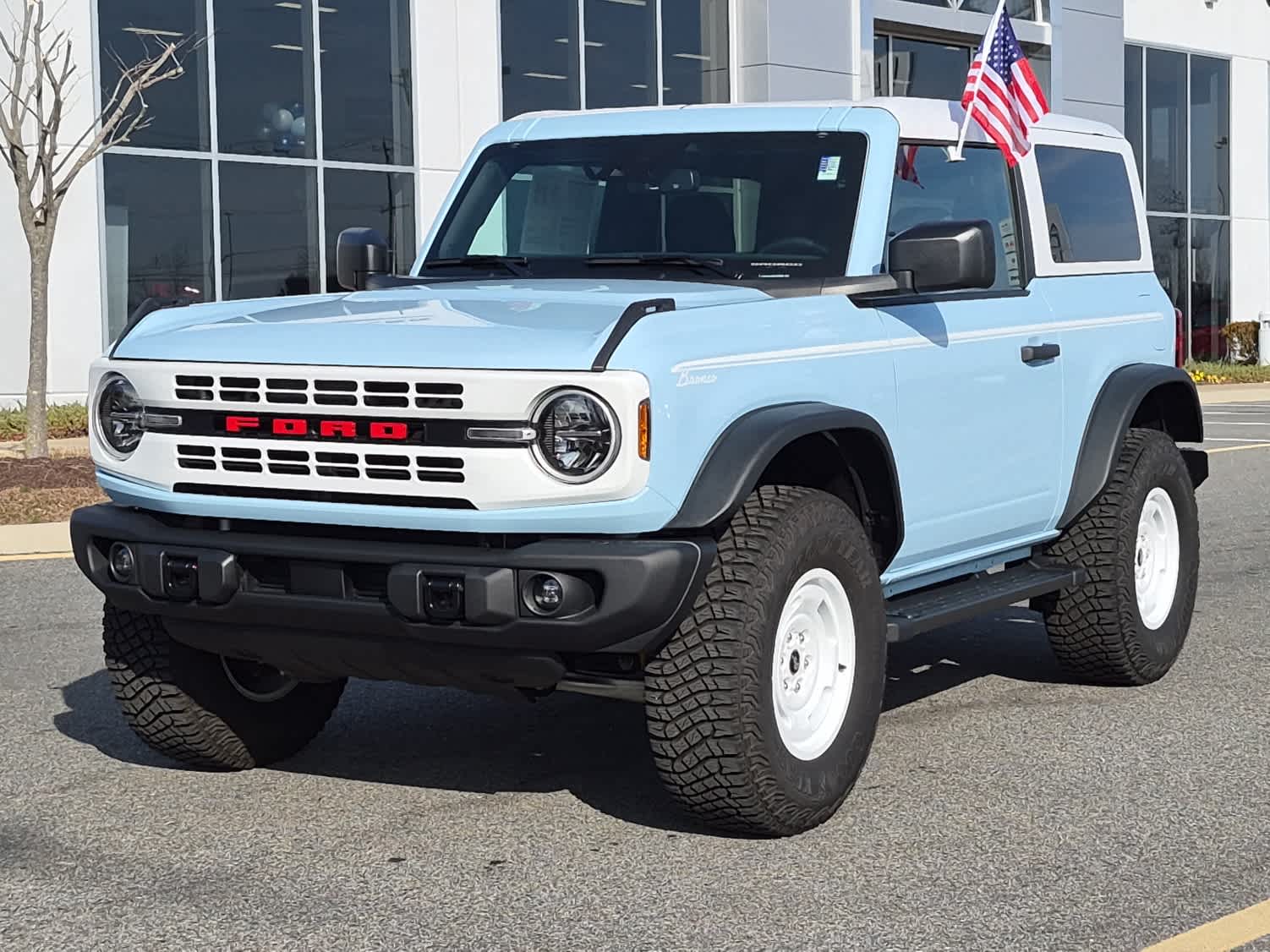 2024 Ford Bronco 2-Door Heritage Editon's photo