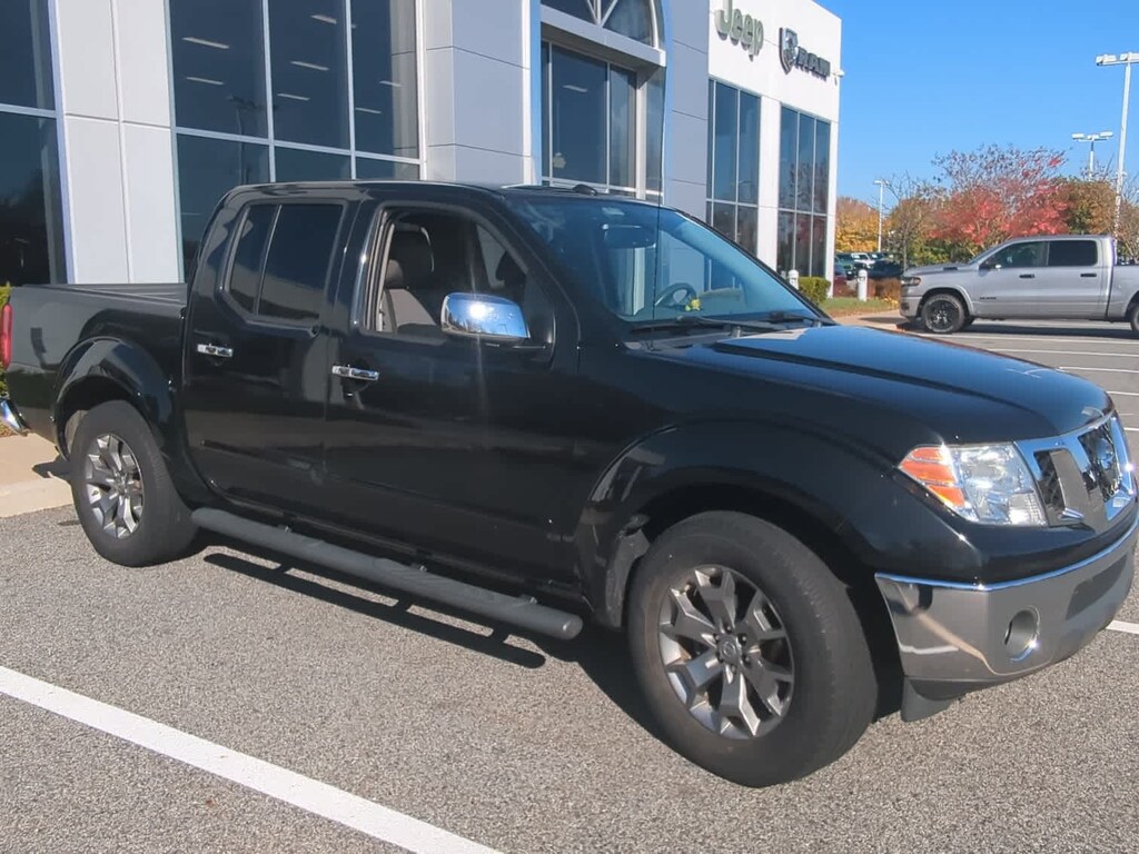 Used 2019 Nissan Frontier SL Crew Cab 4x2 Auto Truck Crew Cab