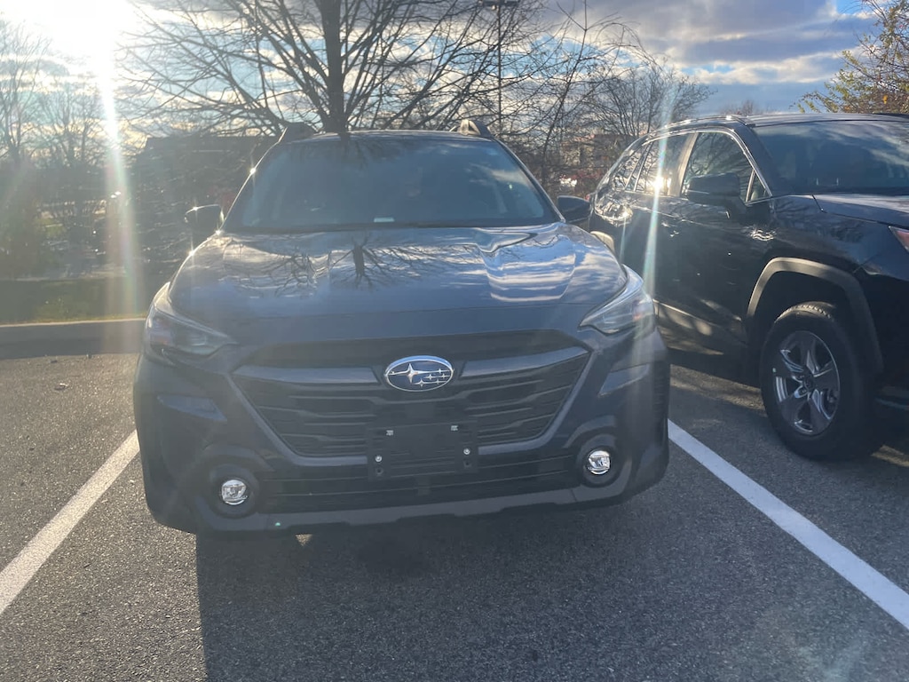 Used 2025 Subaru Outback Premium SUV