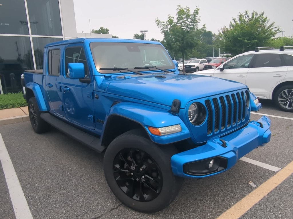 Used 2022 Jeep Gladiator High Altitude 4x4 Truck Crew Cab
