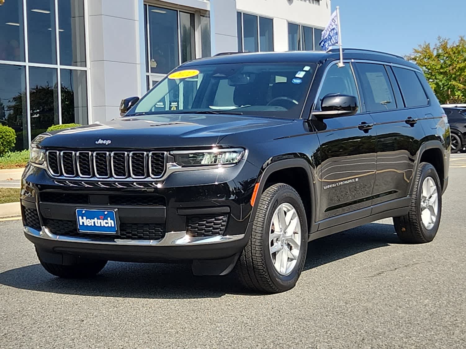 2021 Jeep Cherokee Latitude photo 3