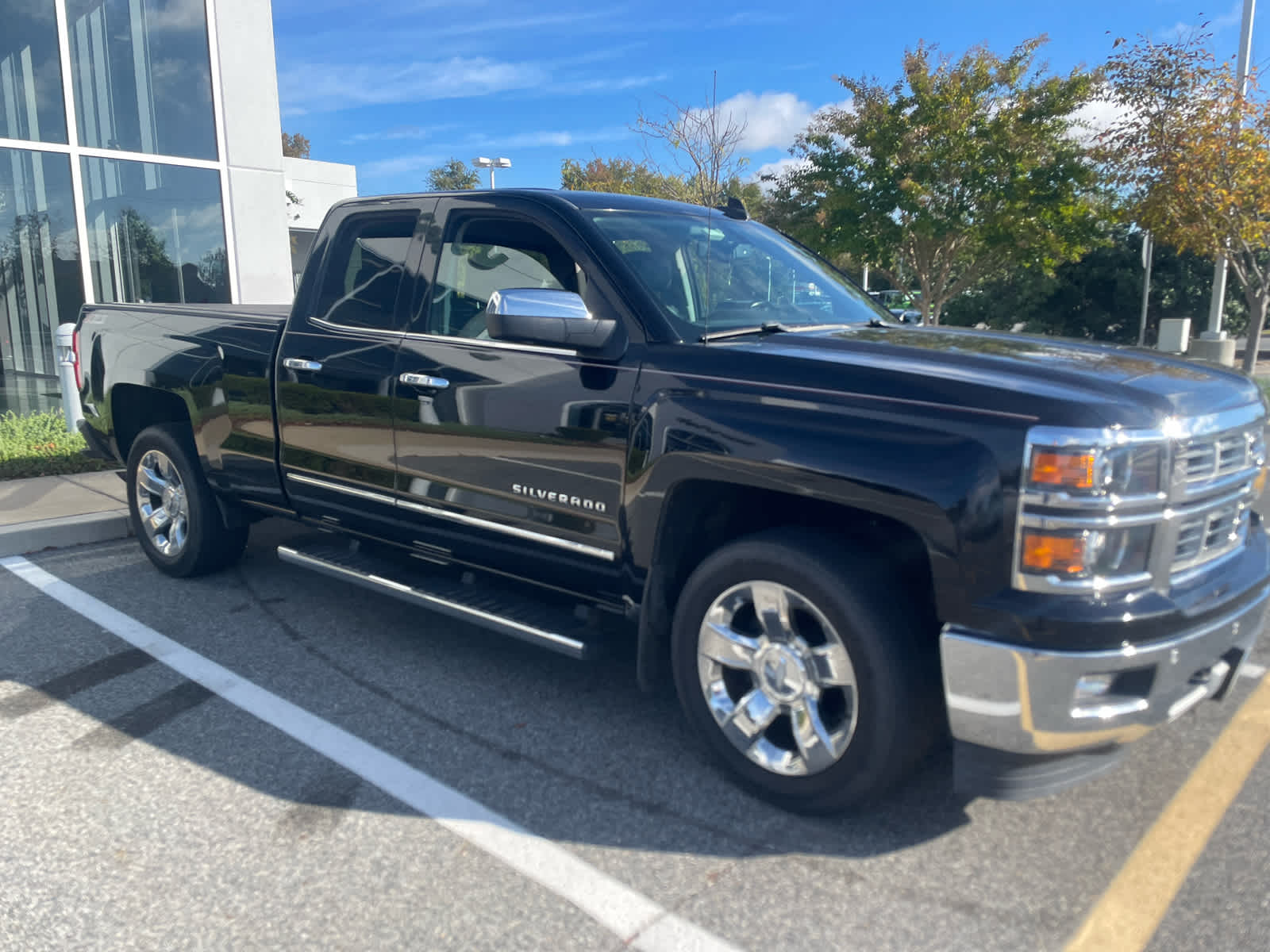 2015 Chevrolet Silverado 1500 LTZ photo 2