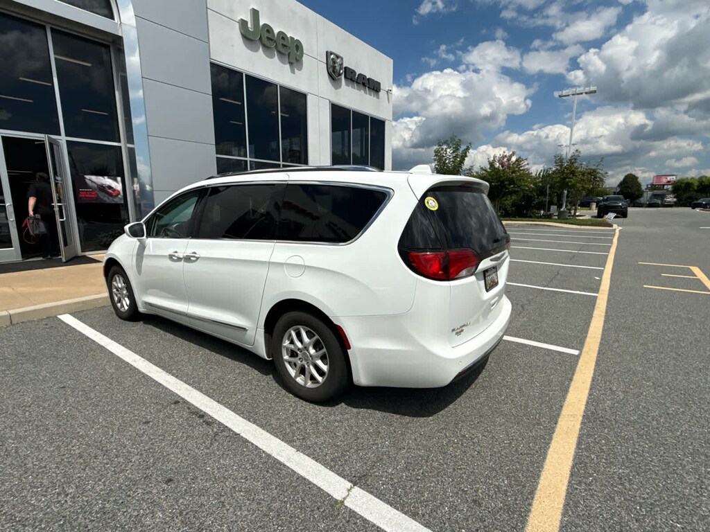 Used 2020 Chrysler Pacifica Touring L Van Passenger Van
