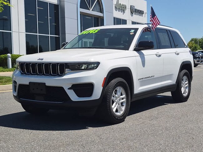 2023 Jeep Grand Cherokee Laredo SUV